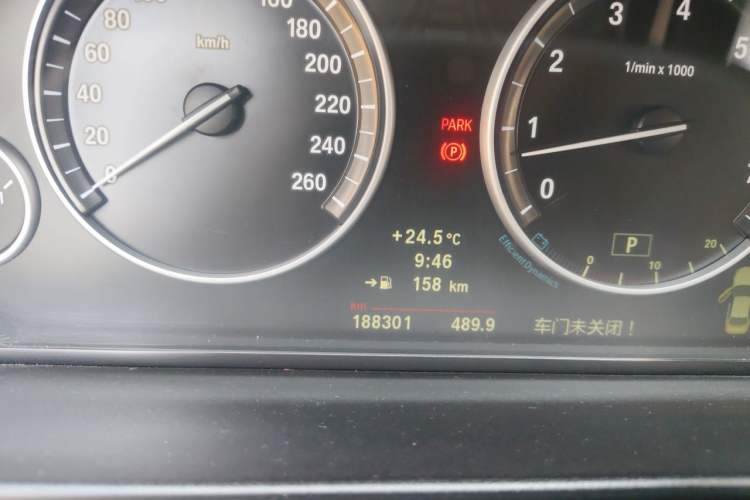 Used BMW 5 Series 2012 520Li Elegant Edition Odometer Close Up