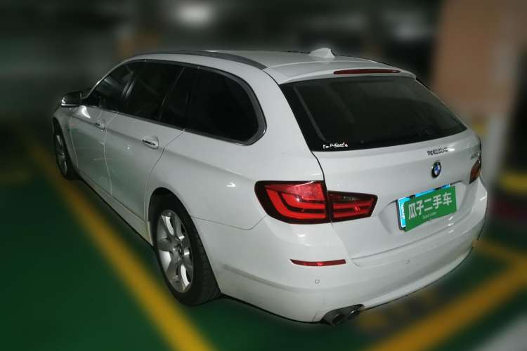 Used BMW 5 Series 2012 530i Sport Touring Rear Left 45 Deg