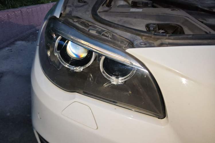 Used BMW 5 Series 2012 520Li Elegant Edition Right Front Headlight