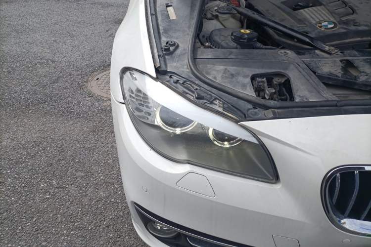 Used BMW 5 Series 2012 520Li Elegant Edition Right Front Headlight