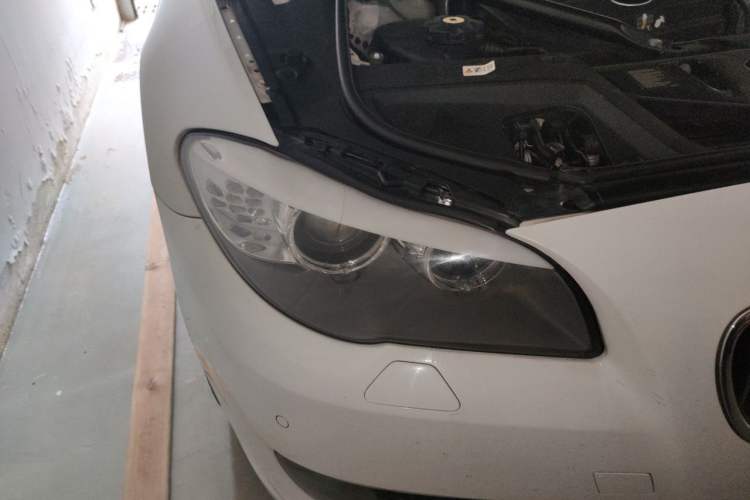 Used BMW 5 Series 2012 530Li Leading Model Right Front Headlight