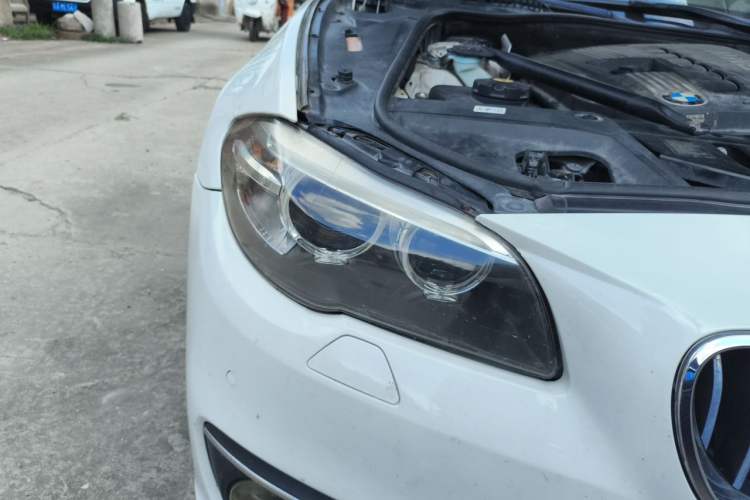 Used BMW 5 Series 2012 523Li Luxury Model Right Front Headlight