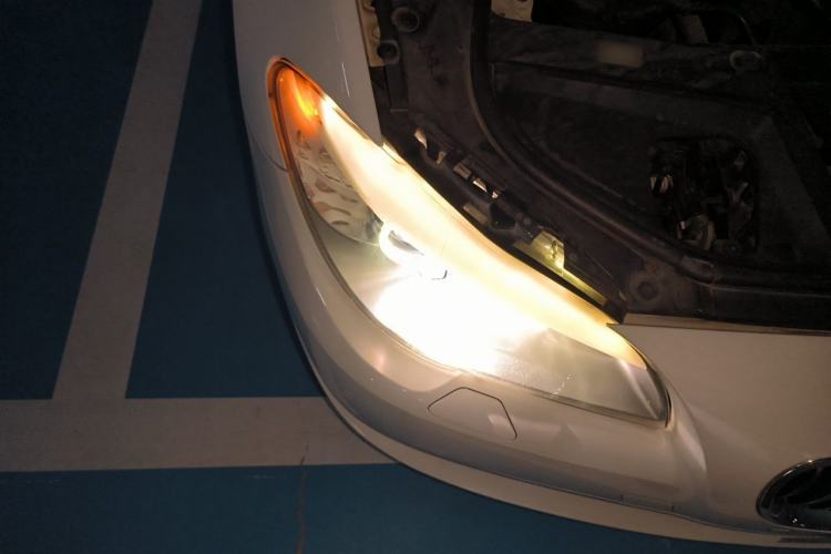 Used BMW 5 Series 2012 530Li Luxury Model Right Front Headlight