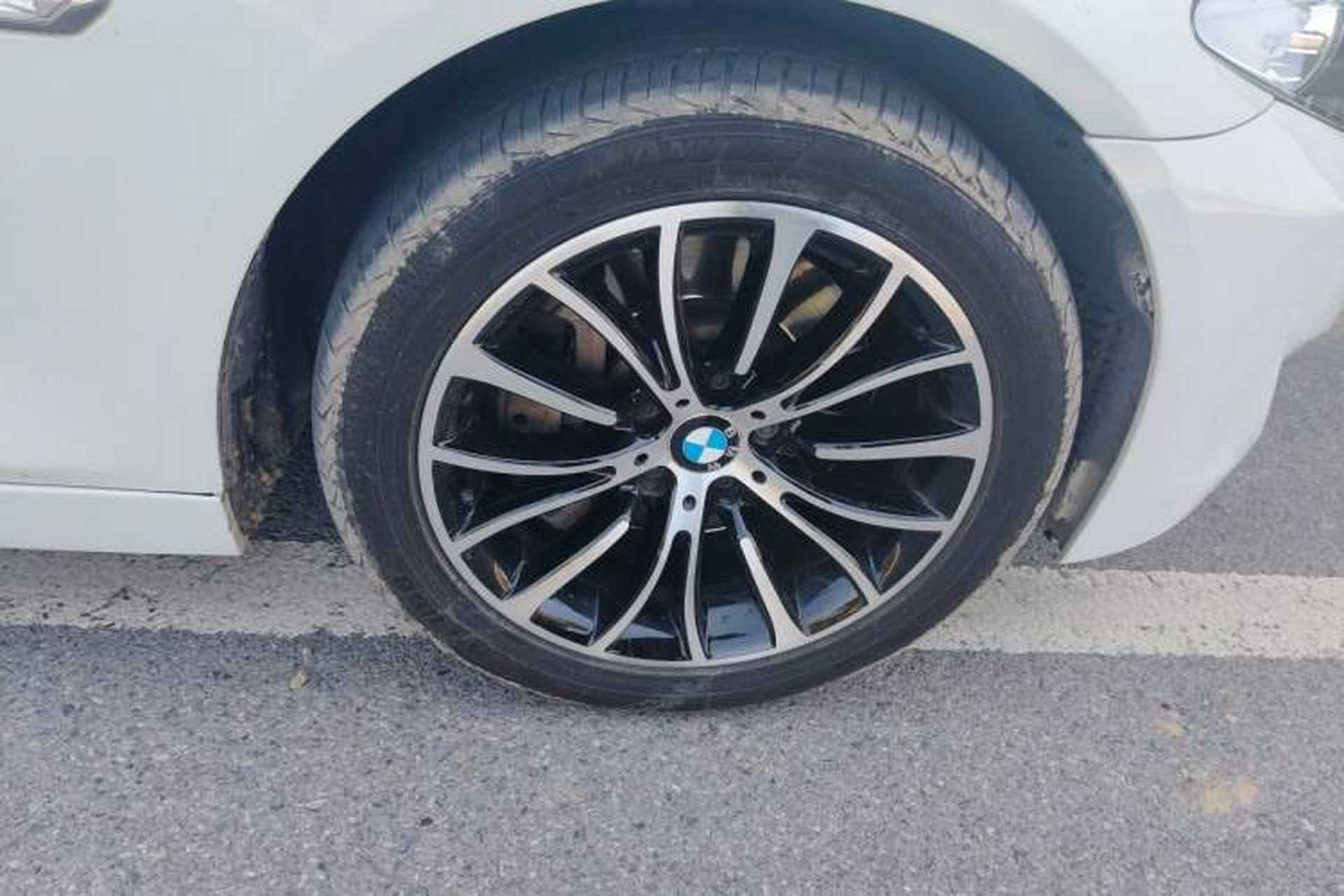 Used BMW 5 Series 2012 535Li Leading Model Right Front Wheel Hub