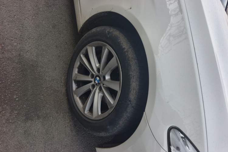 Used BMW 5 Series 2012 523Li Luxury Model Right Front Wheel Hub