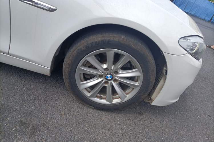Used BMW 5 Series 2012 520Li Elegant Edition Right Front Wheel Hub