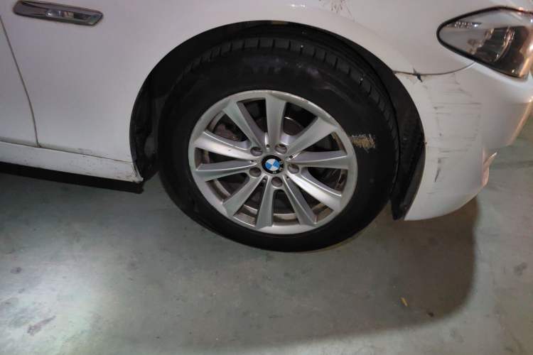 Used BMW 5 Series 2012 523Li Leading Model Right Front Wheel Hub