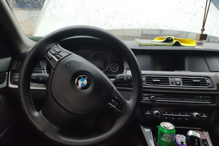 Used BMW 5 Series 2012 523Li Leading Model Steering Wheel