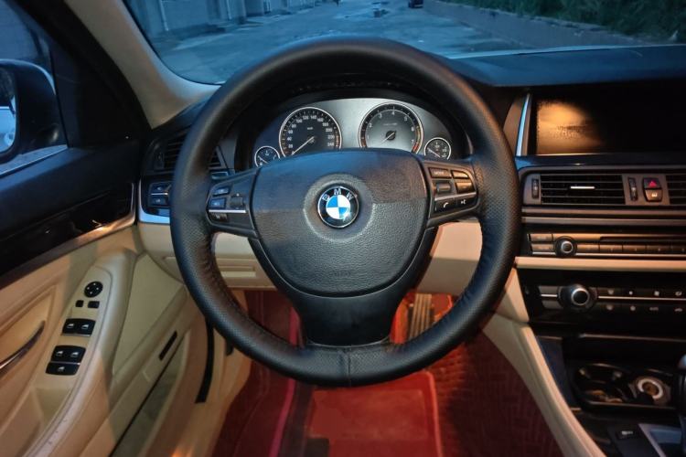 Used BMW 5 Series 2012 520Li Elegant Edition Steering Wheel