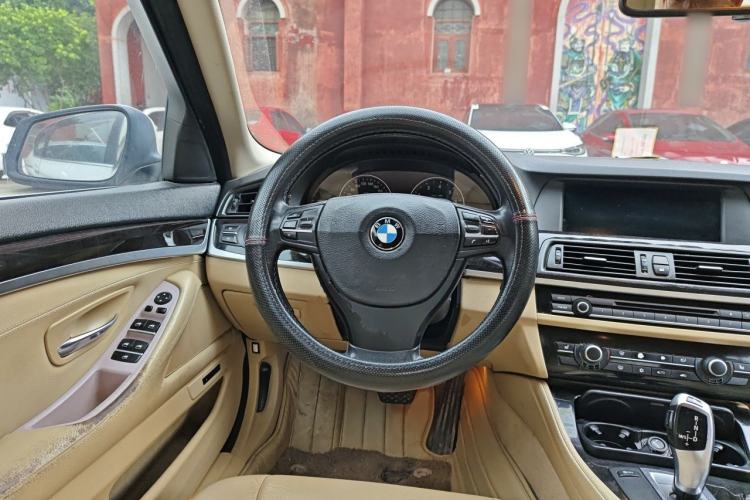Used BMW 5 Series 2012 523Li Luxury Model Steering Wheel