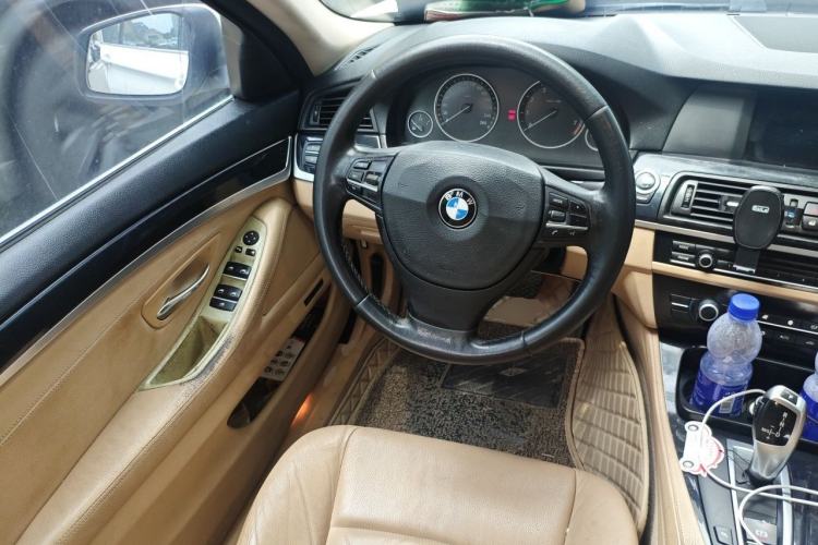 Used BMW 5 Series 2012 520Li Elegant Edition Steering Wheel