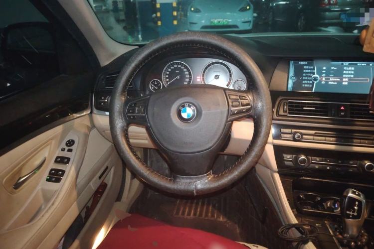 Used BMW 5 Series 2012 523Li Luxury Model Steering Wheel