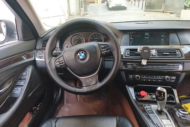 Used BMW 5 Series 2012 523Li Luxury Model Steering Wheel