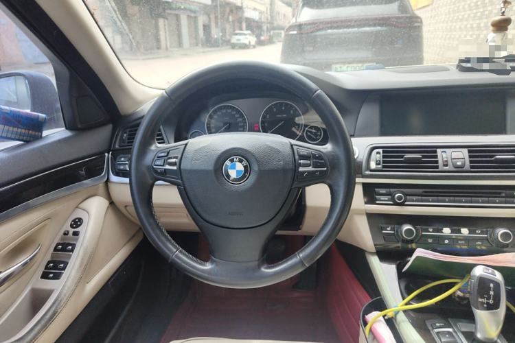 Used BMW 5 Series 2012 530i Sport Touring Steering Wheel