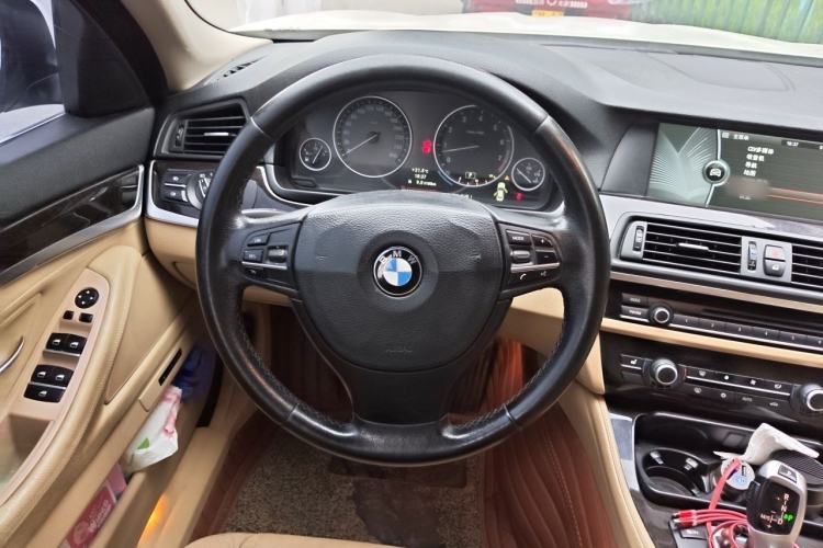Used BMW 5 Series 2012 523Li Luxury Model Steering Wheel