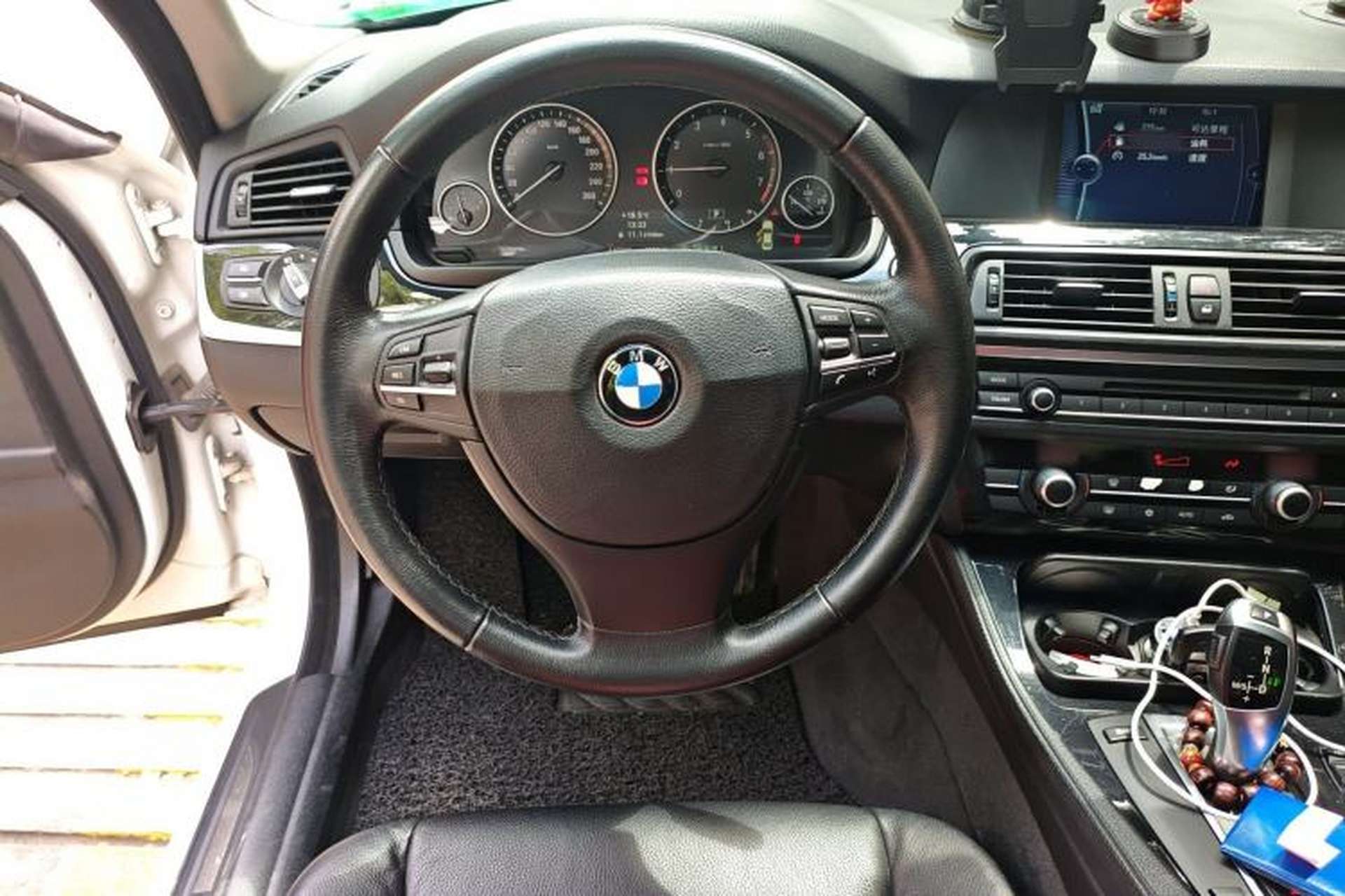 Used BMW 5 Series 2012 520Li Elegant Edition Steering Wheel