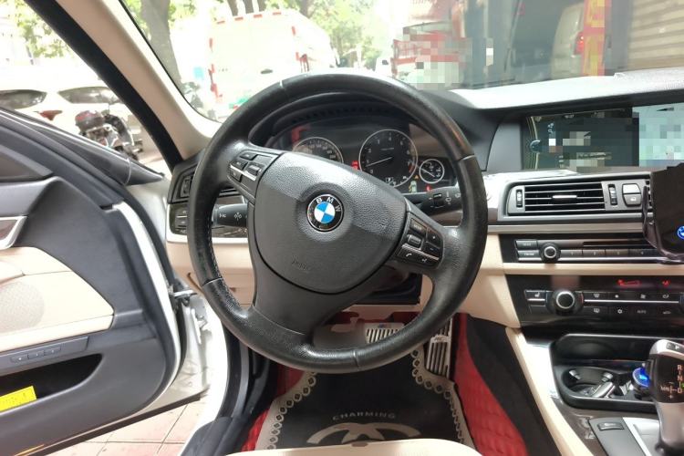 Used BMW 5 Series 2012 523Li Luxury Model Steering Wheel
