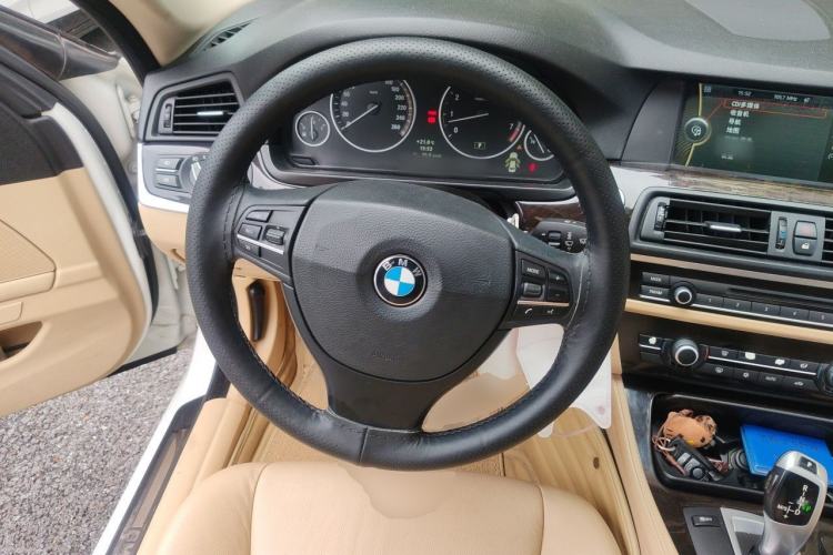 Used BMW 5 Series 2012 523Li Luxury Model Steering Wheel