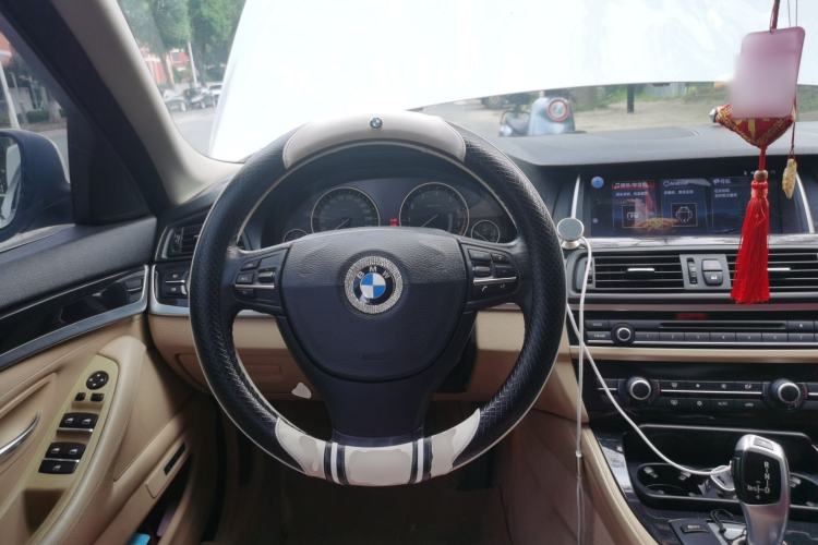 Used BMW 5 Series 2012 520Li Elegant Edition Steering Wheel