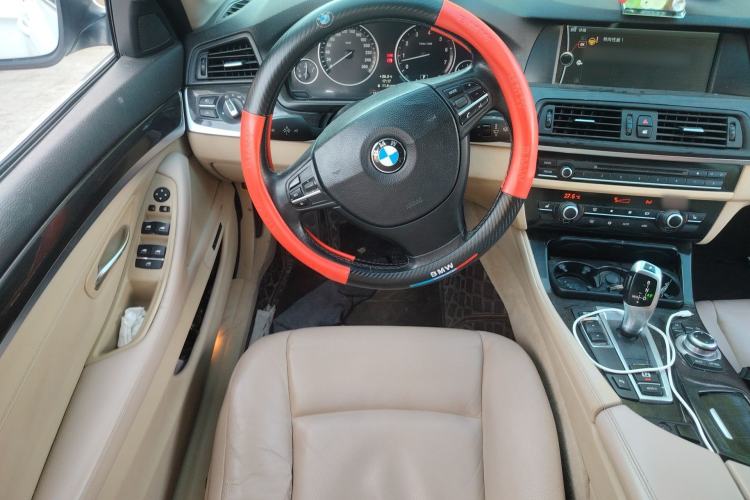 Used BMW 5 Series 2012 530Li Leading Model Steering Wheel