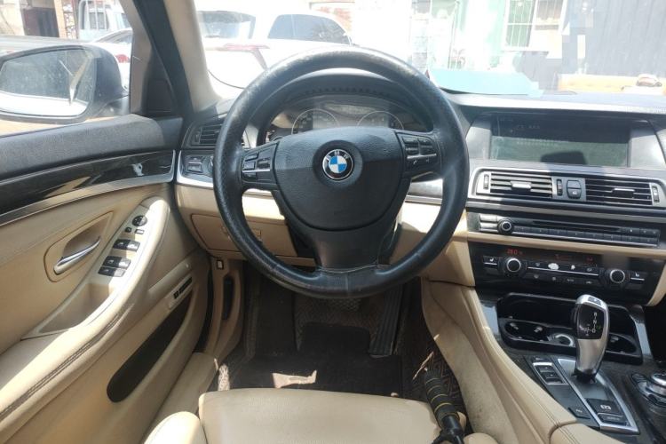 Used BMW 5 Series 2012 530Li Luxury Model Steering Wheel