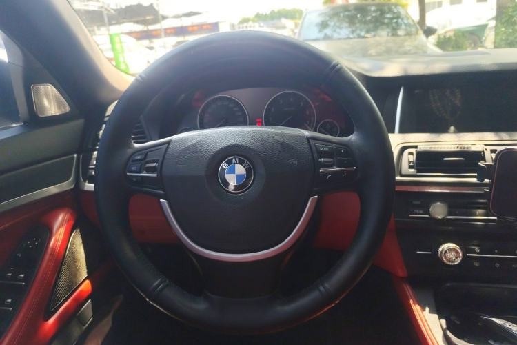 Used BMW 5 Series 2012 520Li Elegant Edition Steering Wheel