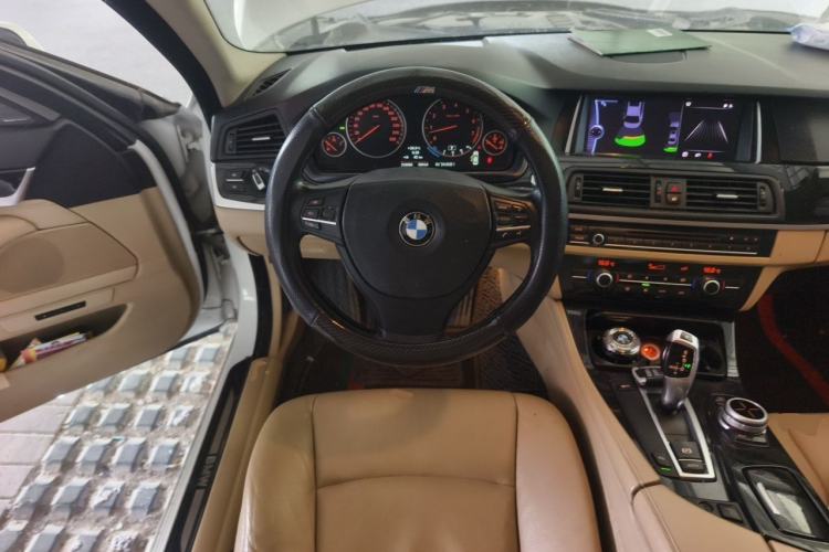 Used BMW 5 Series 2012 520Li Elegant Edition Steering Wheel