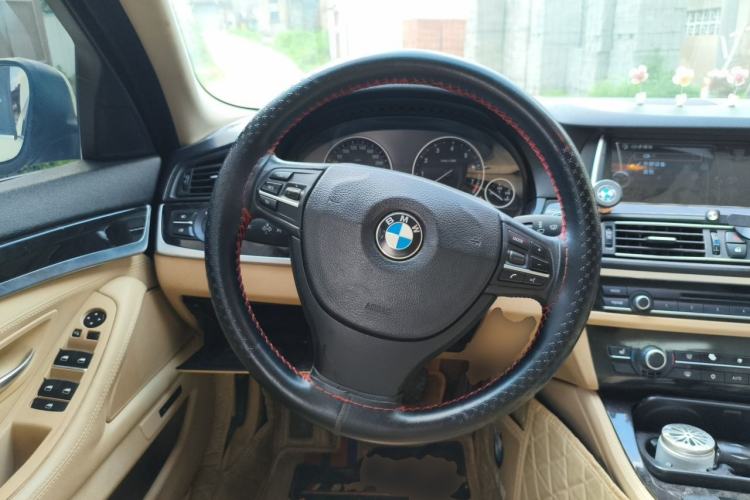 Used BMW 5 Series 2012 523Li Luxury Model Steering Wheel