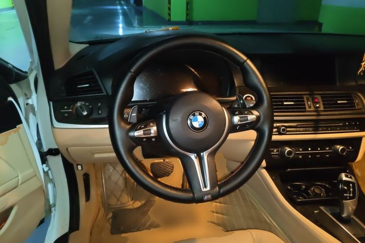 Used BMW 5 Series 2012 523Li Luxury Model Steering Wheel