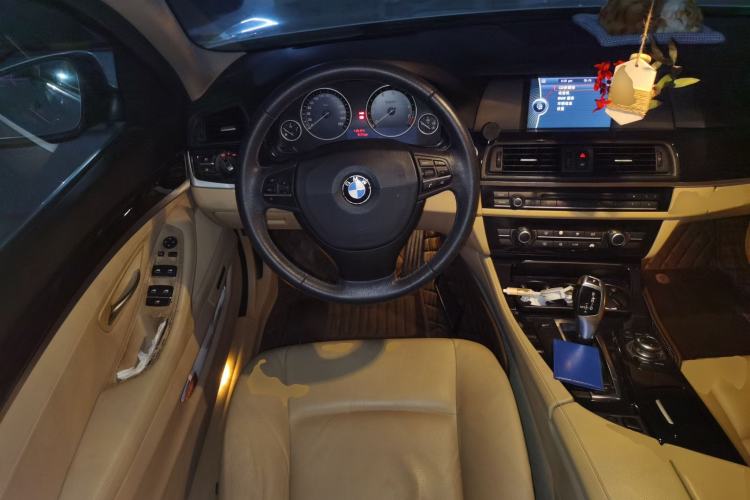 Used BMW 5 Series 2012 520Li Elegant Edition Steering Wheel