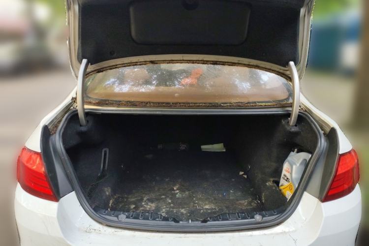 Used BMW 5 Series 2012 523Li Leading Model Trunk
