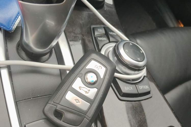 Used BMW 5 Series 2012 523Li Luxury Model Vehicle Key