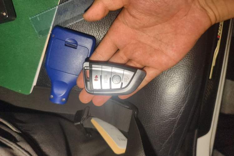 Used BMW 5 Series 2012 535Li Leading Model Vehicle Key
