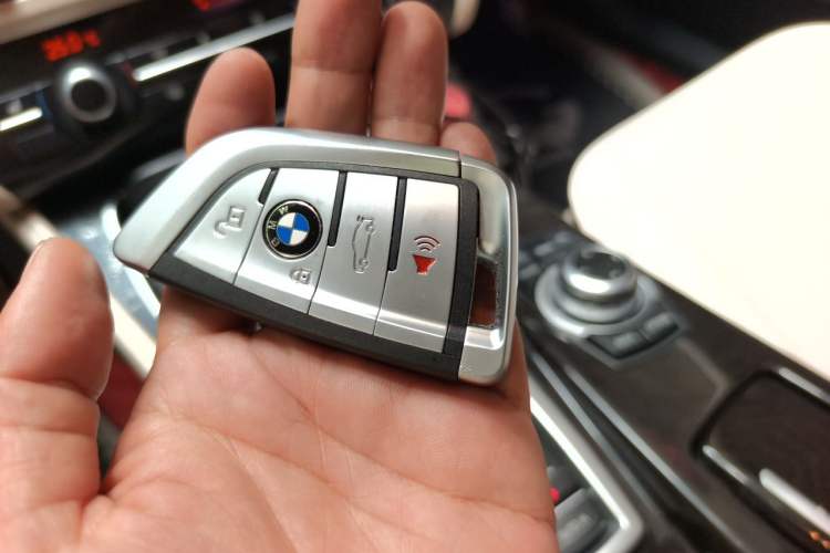 Used BMW 5 Series 2012 523Li Luxury Model Vehicle Key