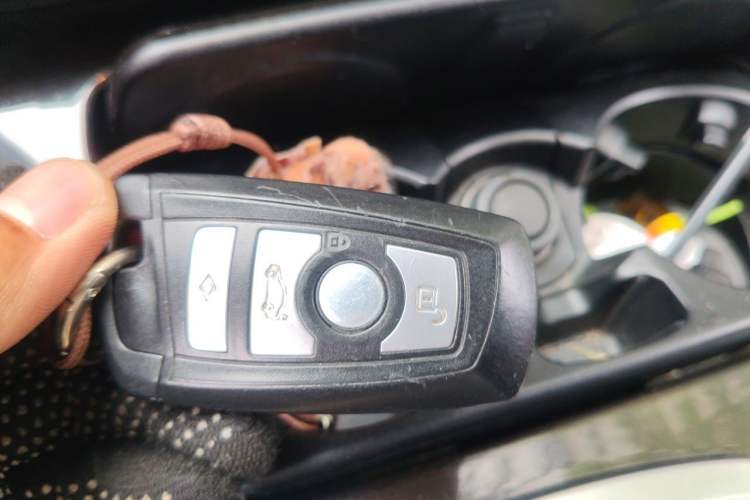 Used BMW 5 Series 2012 523Li Luxury Model Vehicle Key