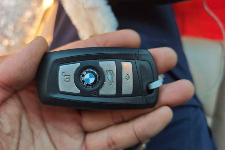 Used BMW 5 Series 2012 523Li Luxury Model Vehicle Key