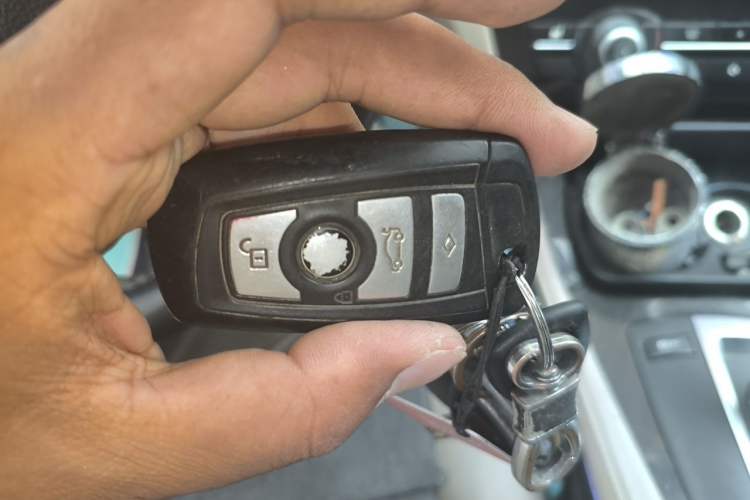 Used BMW 5 Series 2012 523Li Luxury Model Vehicle Key