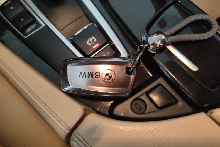 Used BMW 5 Series 2012 530Li Leading Model Vehicle Key