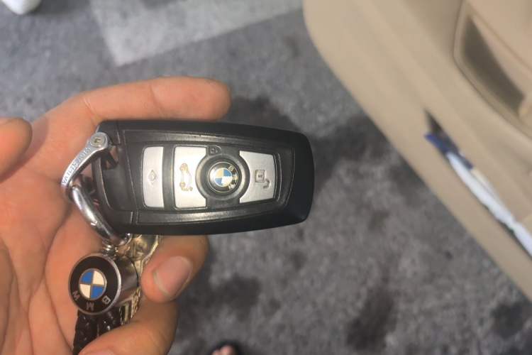 Used BMW 5 Series 2012 523Li Luxury Model Vehicle Key