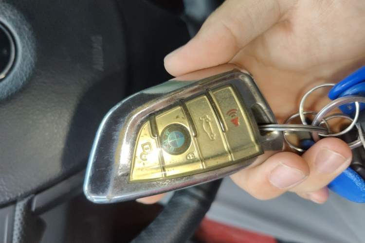 Used BMW 5 Series 2012 523Li Leading Model Vehicle Key