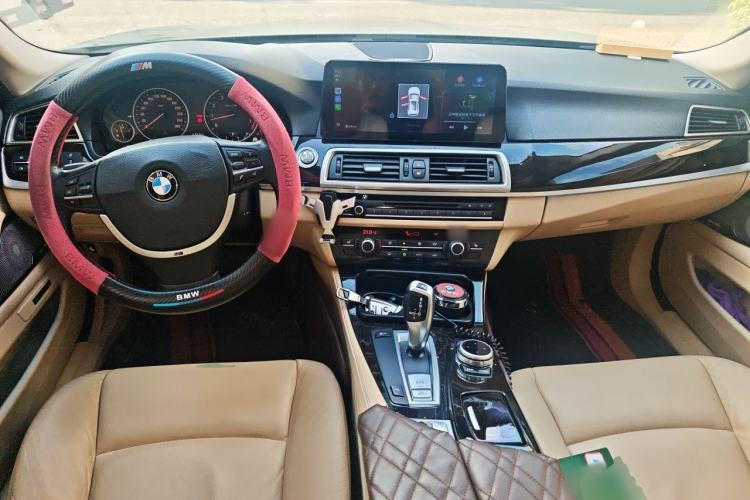 Used BMW 5 Series 2012 523Li Leading Model Center Console