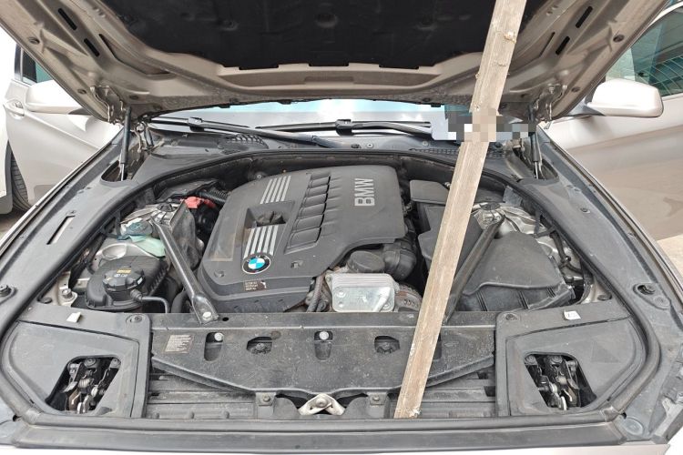Used BMW 5 Series 2012 520Li Elegant Edition Engine Bay
