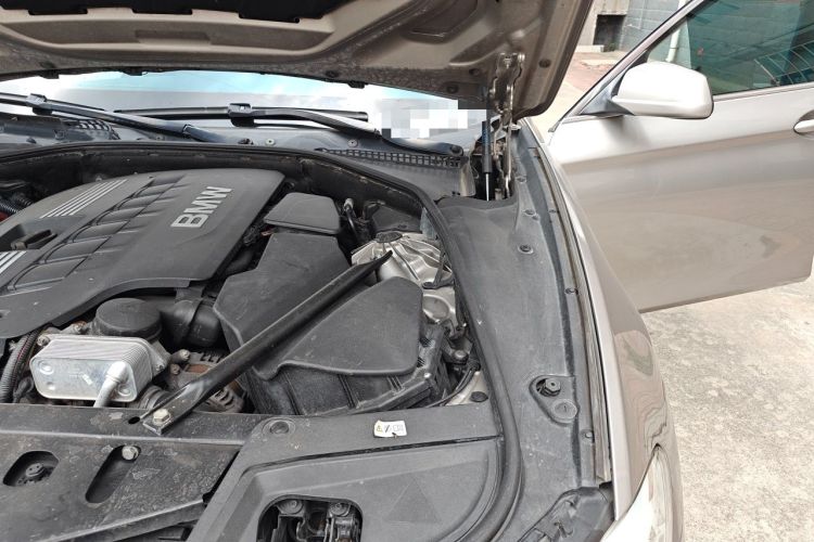 Used BMW 5 Series 2012 520Li Elegant Edition Engine Bay Left