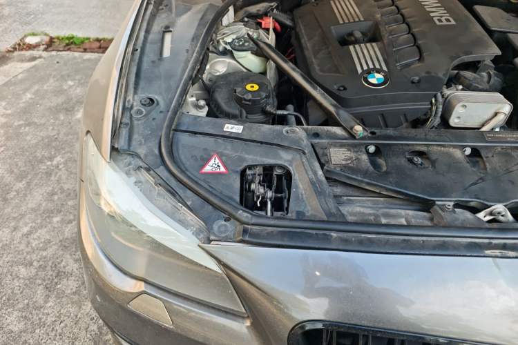 Used BMW 5 Series 2012 523Li Leading Model Engine Bay Right