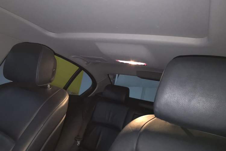 Used BMW 5 Series 2012 523Li Leading Model Headliner