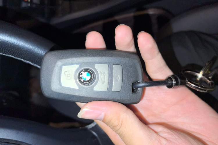 Used BMW 5 Series 2012 523Li Leading Model Vehicle Key