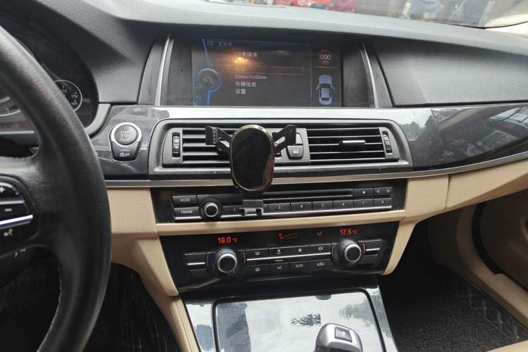 Used BMW 5 Series 2013 520Li Elegant Edition Audio And AC Panel