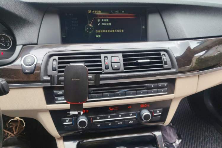 Used BMW 5 Series 2013 525Li Luxury Model Audio And AC Panel