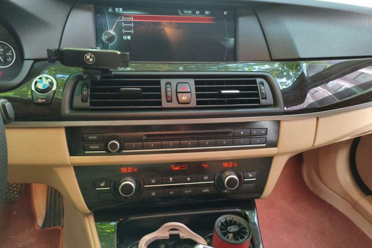 Used BMW 5 Series 2013 525Li Leading Model Audio And AC Panel