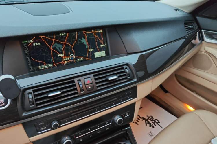 Used BMW 5 Series 2013 530Li Leading Model Audio And AC Panel